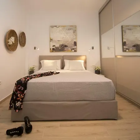 Kamara Santorini Villa