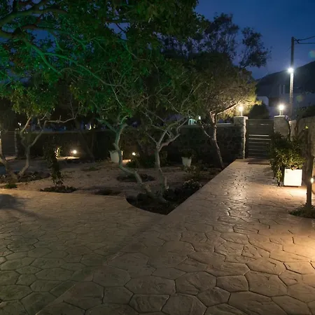Villa Kamara Santorini